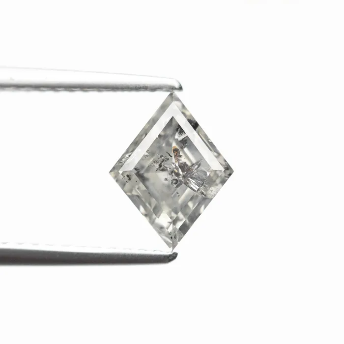 158ct 911x705x452mm Lozenge Step Cut 2545021 Misfit Diamonds Rings