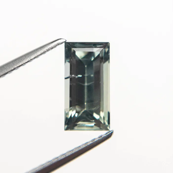 208ct 931x481x427mm Rectangle Step Cut Sapphire 2005701 Misfit Gems Rings