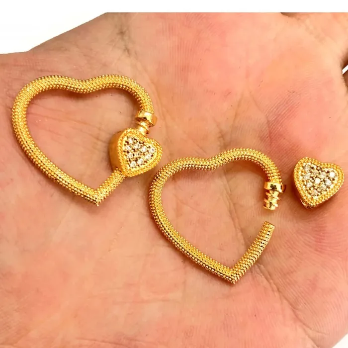 24Kt Gold Plated Brass Heart Screw Clasp Micro Pave Heart Screw Clasp Peppy Beads Necklaces 24Kt Gold Plated Brass Heart Screw Clasp Micro Pave Heart Screw Clasp Peppy Beads Necklaces