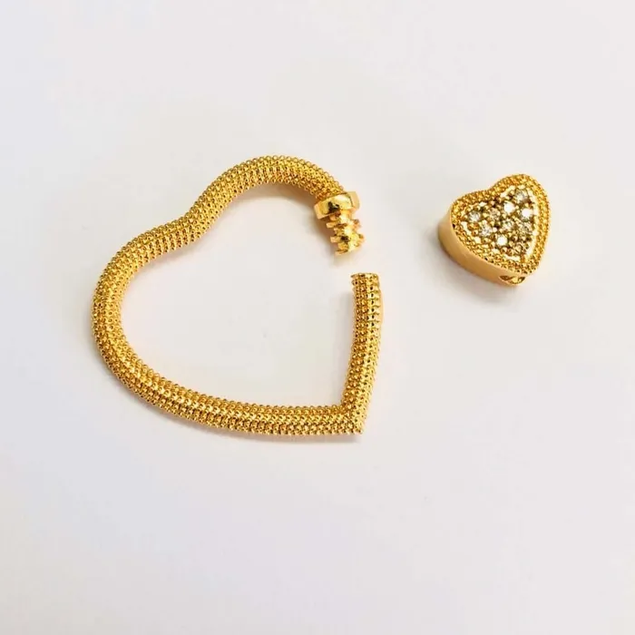 24Kt Gold Plated Brass Heart Screw Clasp Micro Pave Heart Screw Clasp Peppy Beads Necklaces 24Kt Gold Plated Brass Heart Screw Clasp Micro Pave Heart Screw Clasp Peppy Beads Necklaces