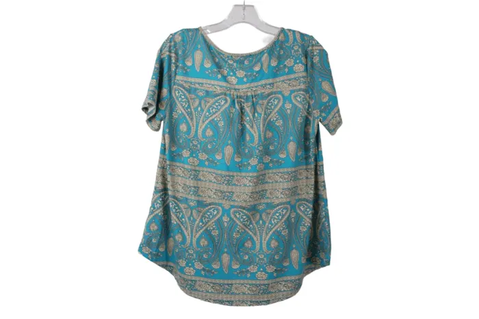 a Jesdani Blue Shirt M aJesdani Rings