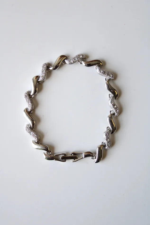 Avon Silver Pave Wave Chain Bracelet Avon Bracelets