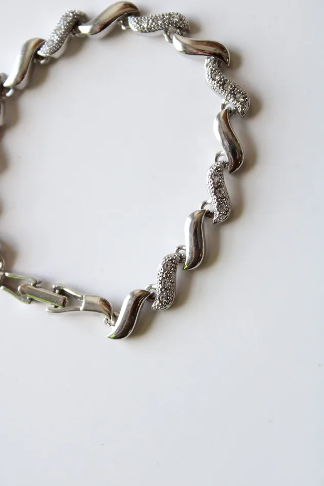 Avon Silver Pave Wave Chain Bracelet Avon Bracelets