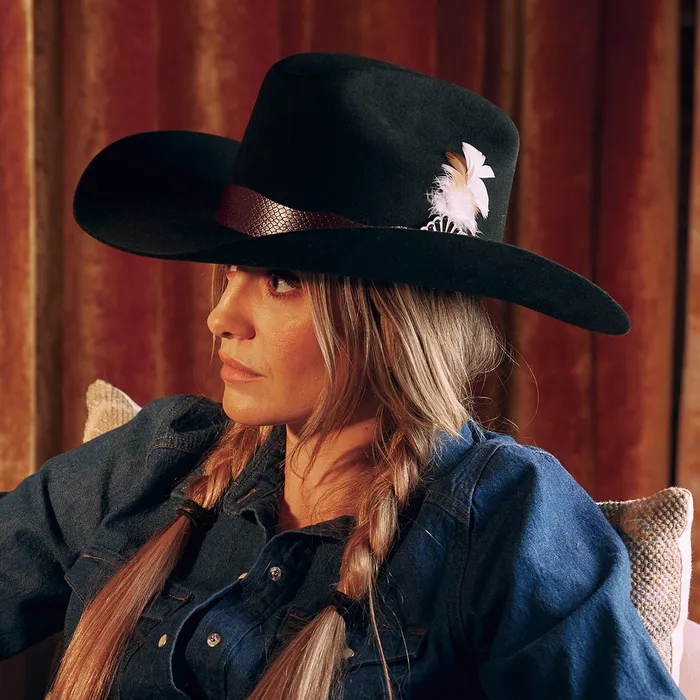 C1HXLW LAINEY WILSON X CHARLIE 1 HORSE BLACK SADDLE UP FELT HAT Rings