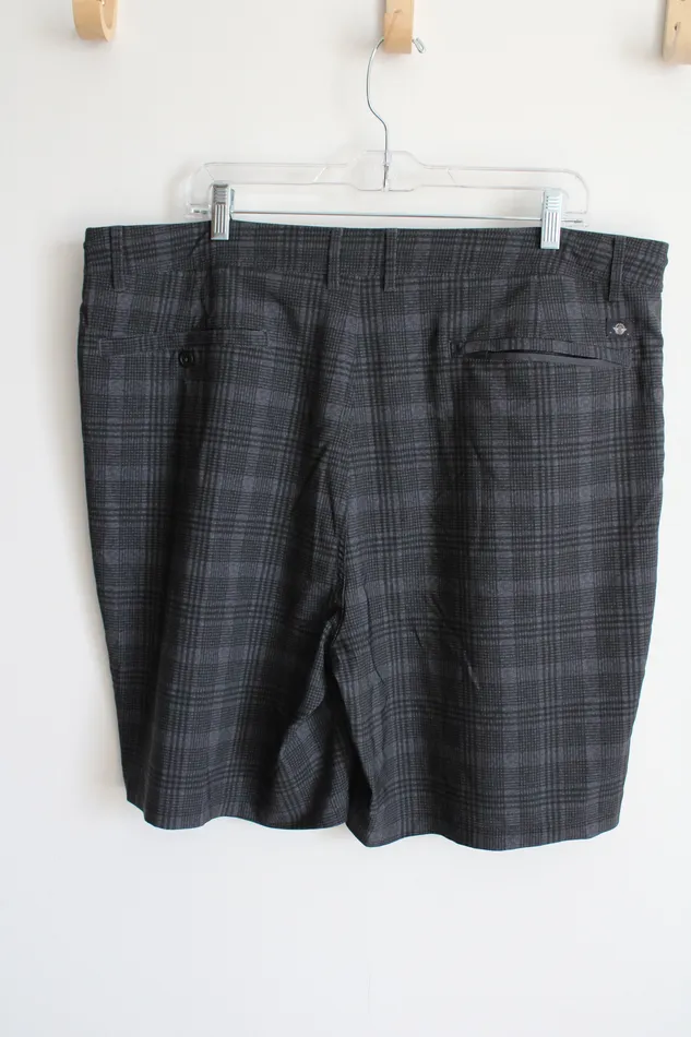 Dockers Dockers Gray Plaid Shorts 40 Earrings