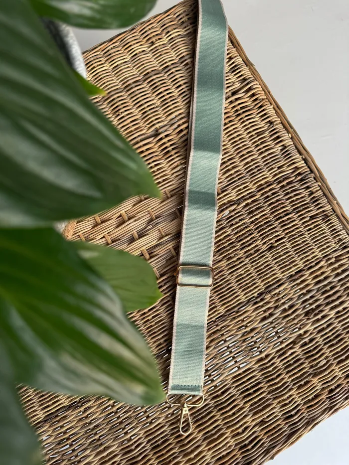 Earrings iszi ONLINE Bag Straps 4 Options Earrings iszi ONLINE Bag Straps 4 Options
