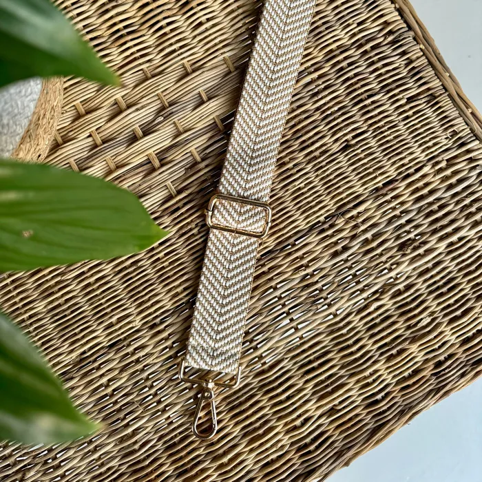 Earrings iszi ONLINE Bag Straps 4 Options Earrings iszi ONLINE Bag Straps 4 Options