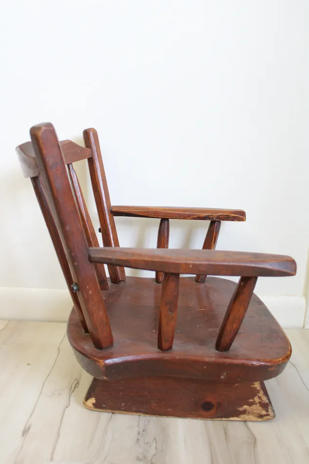 Earrings Jubilee Thrift Hunt Country Furniture Wingdale NY Antique Wooden Childrens Chair
