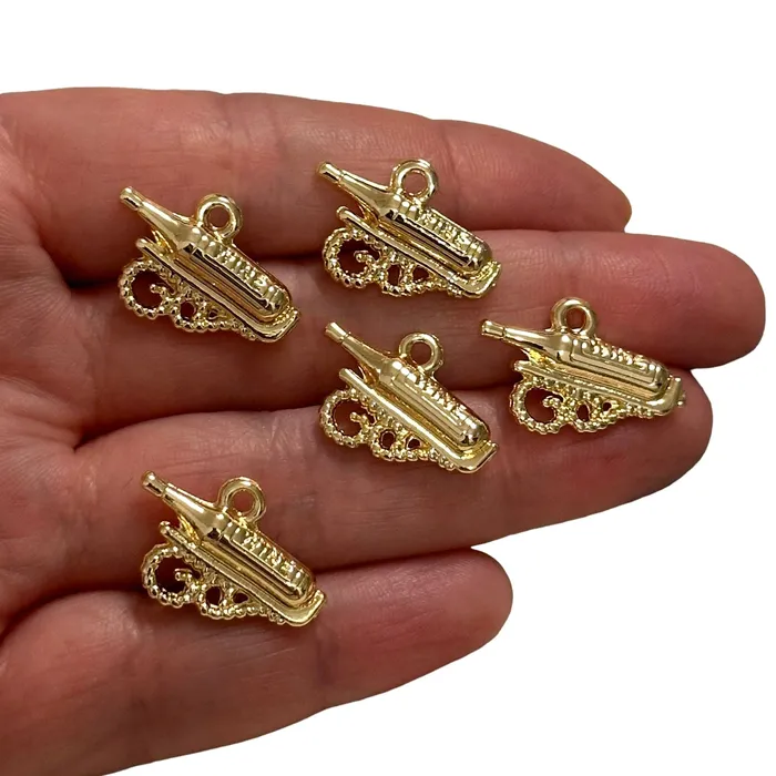 Earrings Peppy Beads 24Kt Gold Plated Wine Bottle Charms Gold Wine Lover Charms 5 pcs in a pack Earrings Peppy Beads 24Kt Gold Plated Wine Bottle Charms Gold Wine Lover Charms 5 pcs in a pack