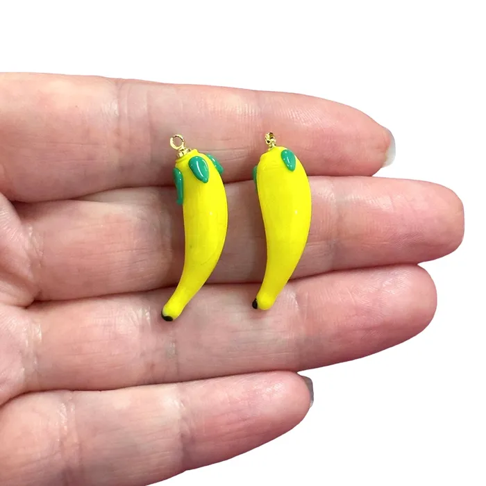 Earrings Peppy Beads Hand Made Murano Glass Pepper Charms With 24Kt Gold Plated Pins 2 pcs in a pack Earrings Peppy Beads Hand Made Murano Glass Pepper Charms With 24Kt Gold Plated Pins 2 pcs in a pack