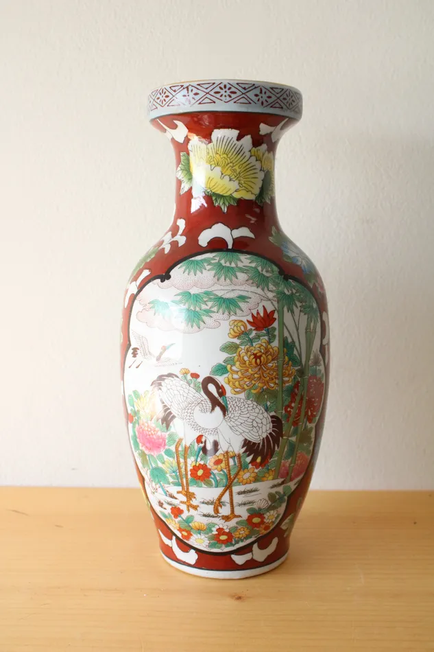 Earrings Vintage Painted Asian Scene Vase Jubilee Thrift