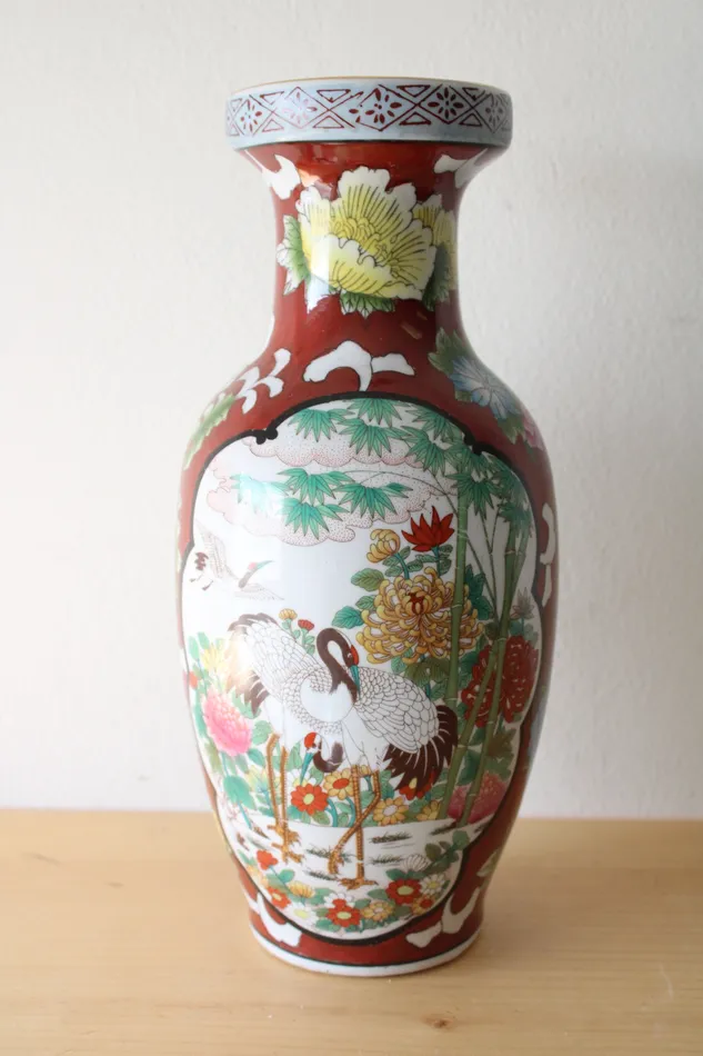 Earrings Vintage Painted Asian Scene Vase Jubilee Thrift