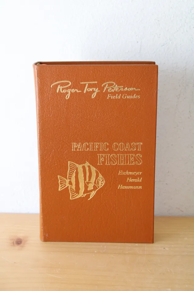 Easton Press Earrings Roger Tory Peterson Field Guide Pacific Coast Fishes Easton Press Easton Press Earrings Roger Tory Peterson Field Guide Pacific Coast Fishes Easton Press