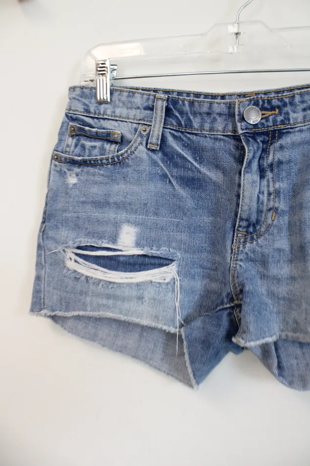 Gap Sexy Boyfriend Shorts 226 Gap Earrings