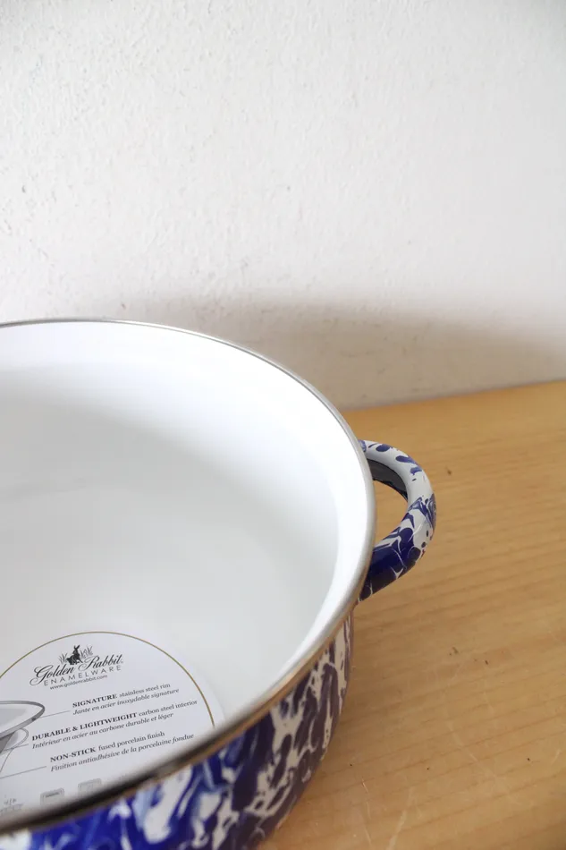 Golden Rabbit Rings Golden Rabbit Enamelware Blue White Patterned Covered Casserole Dish