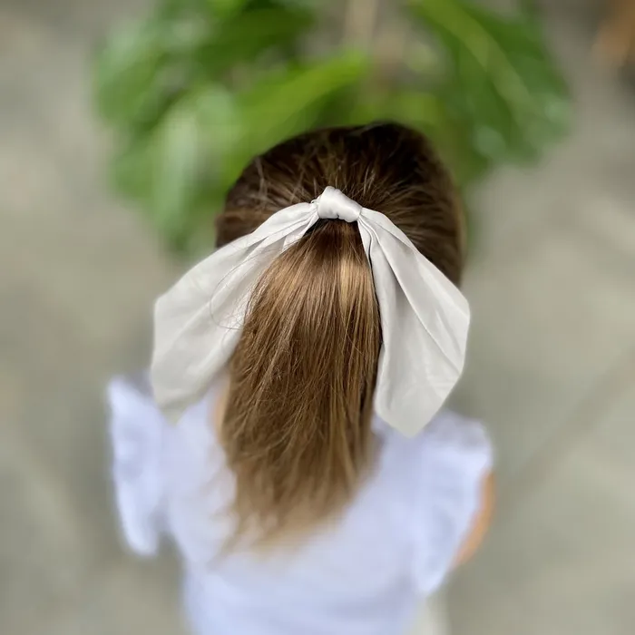 Hair Tie with Bow 10 Color Options iszi Necklaces