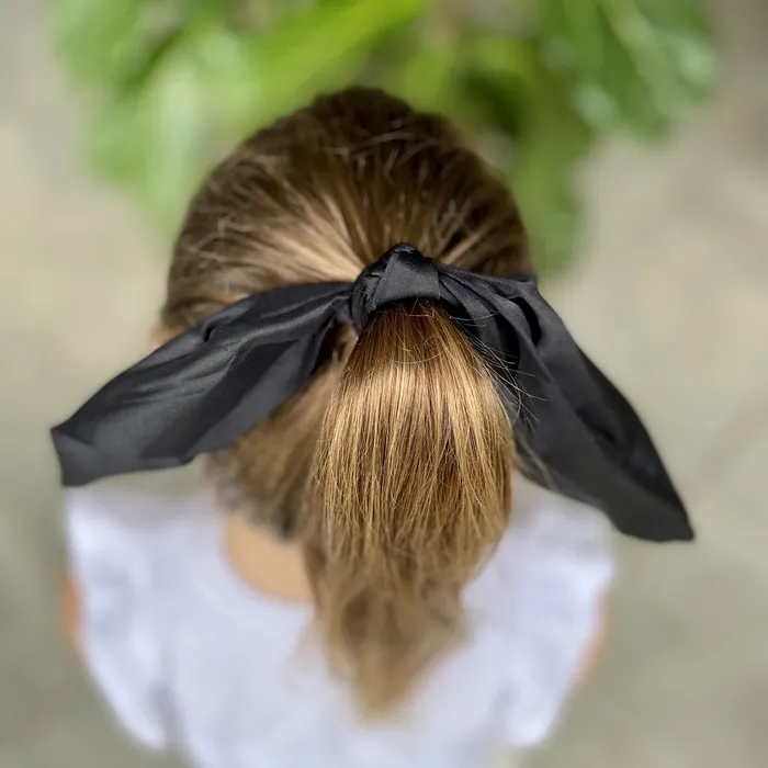 Hair Tie with Bow 10 Color Options iszi Necklaces
