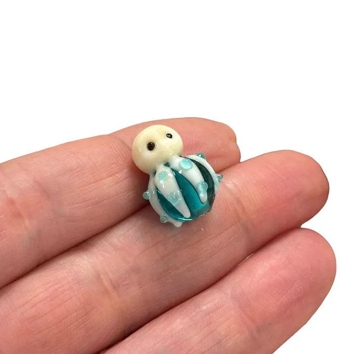 Hand Made Murano Glass Octopus Charm Vertical Hole Octopus Charm Peppy Beads Charm Necklaces Hand Made Murano Glass Octopus Charm Vertical Hole Octopus Charm Peppy Beads Charm Necklaces