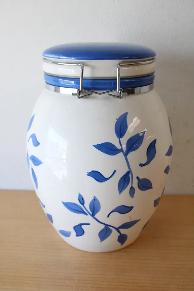 Inspirado Rings Inspirado StoneLite Hand Painted Blue Leaf Pattern Cannister
