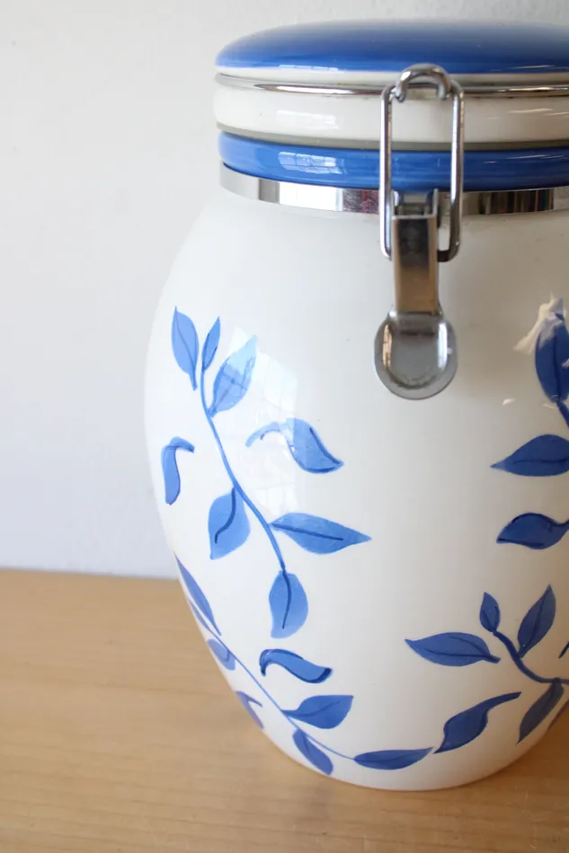Inspirado Rings Inspirado StoneLite Hand Painted Blue Leaf Pattern Cannister
