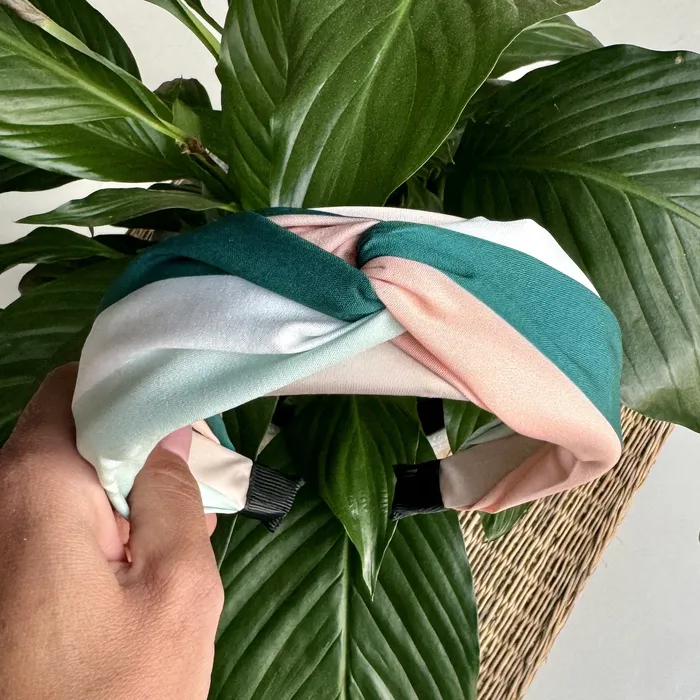 iszi ONLINE Alice Band Knot in Greens and Blush Rings