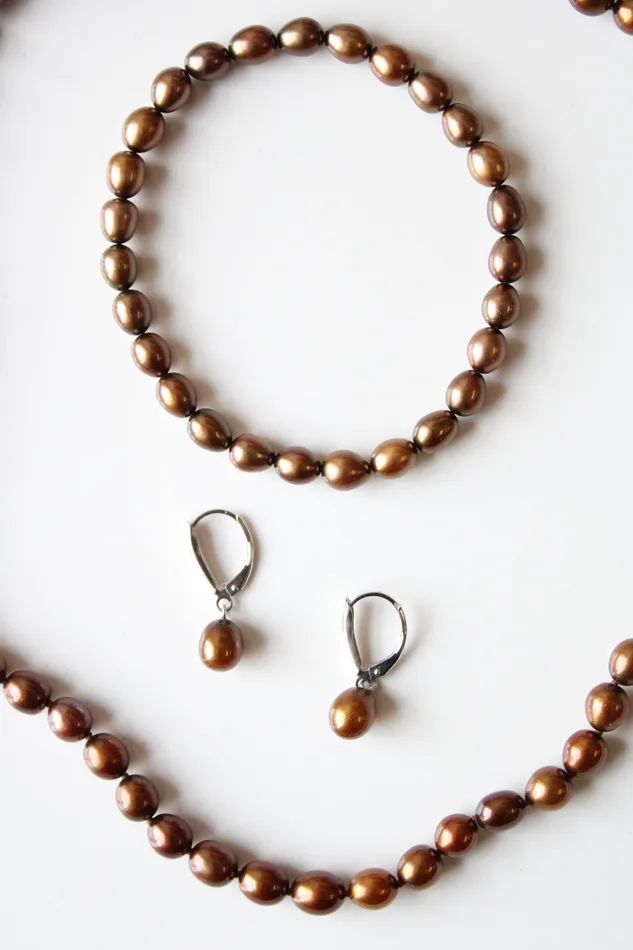 Jubilee Thrift Bracelets Bronze Brown Genuine Pearl Beaded Necklace Bracelet ClipOn Earrings Set