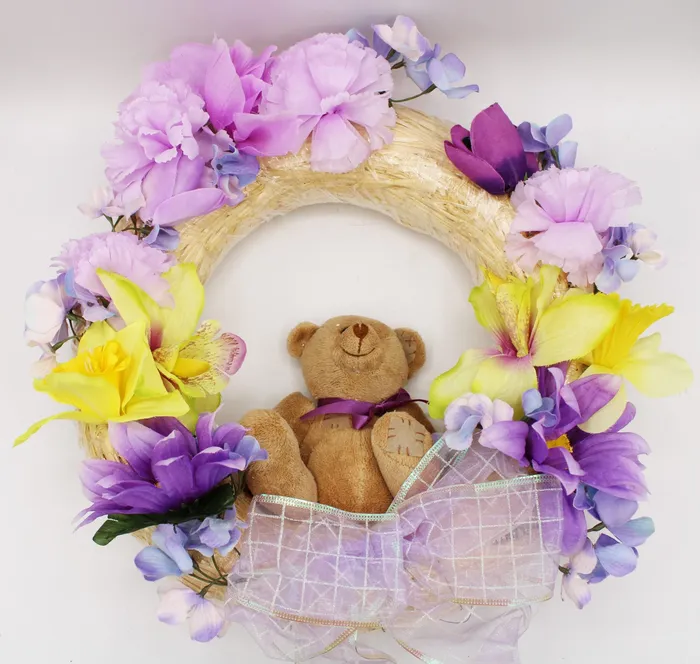Jubilee Thrift Earrings 12 Straw Wreath