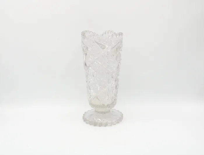 Jubilee Thrift Rings Cut Glass Vase