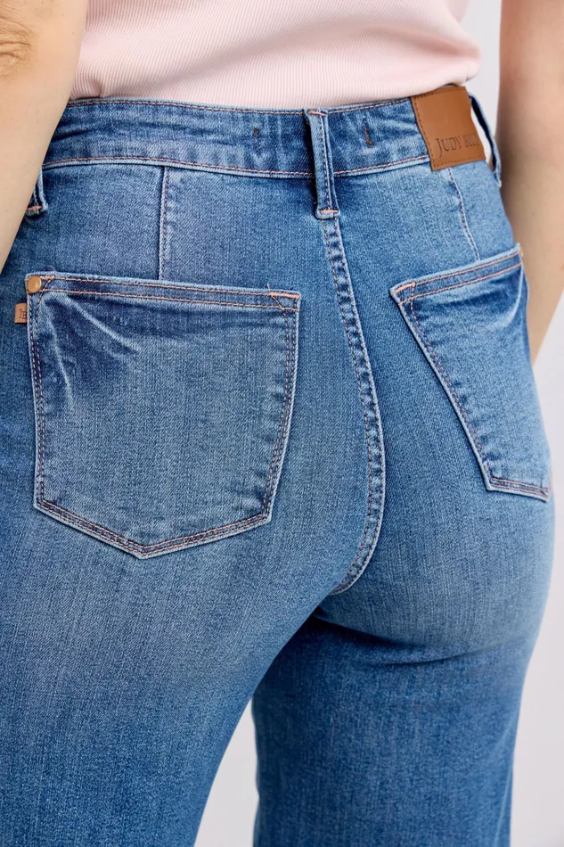 JUDY BLUE JUDY BLUE HIGH WAIST CONTRAST THREAD STRAIGHT JEANS MEDIUM STONE Rings