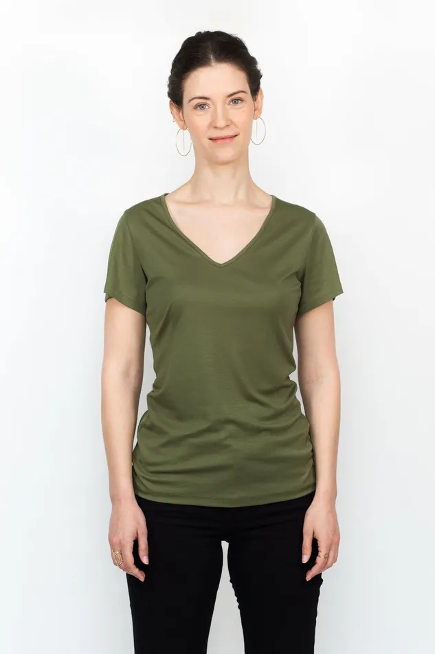 justineleconte1 Earrings ADLE Vneck top warm green justineleconte1 Earrings ADLE Vneck top warm green