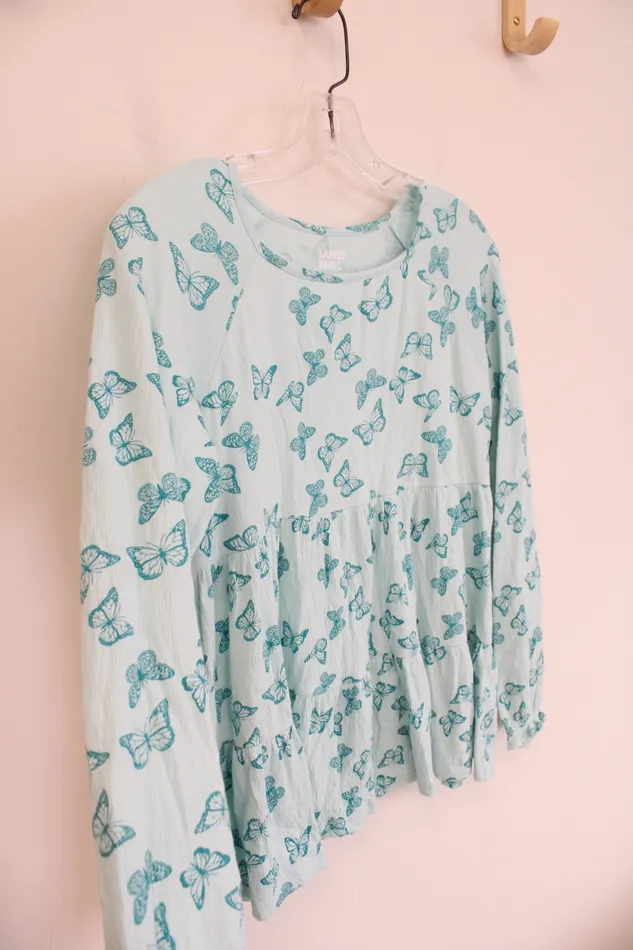 Lands End Lands End Aqua Butterfly Ruffle Top L 1012 Earrings Lands End Lands End Aqua Butterfly Ruffle Top L 1012 Earrings