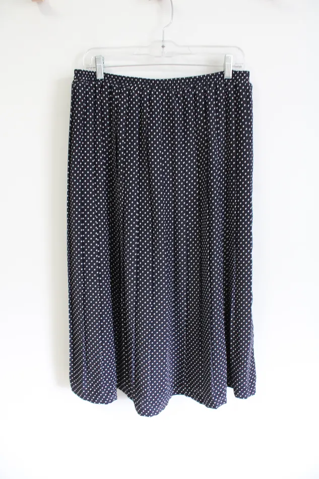 Leslie Fay Earrings Leslie Fay Vintage Navy Blue Pleated Star Patterned Midi Skirt 16 Leslie Fay Earrings Leslie Fay Vintage Navy Blue Pleated Star Patterned Midi Skirt 16