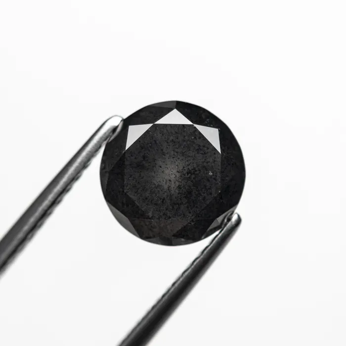 Misfit Diamonds Rings 255ct 803x799x551mm Round Brilliant 2386901