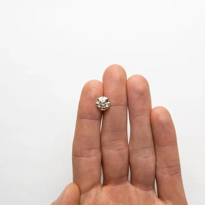 Misfit Diamonds Rings 306ct 903x897x586mm SI1 Champagne Round Brilliant 1948401