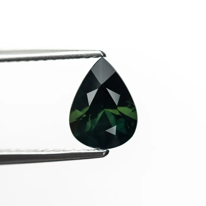Misfit Gems Earrings 120ct 818x609x392mm Pear Brilliant Sapphire 2578103