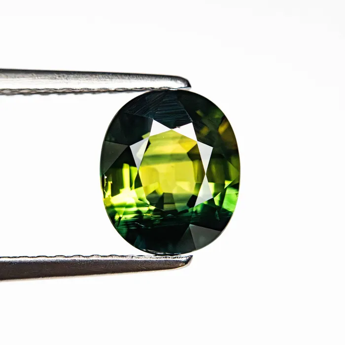 Misfit Gems GreenTeal Brilliant Sapphire 206ct Oval Rings