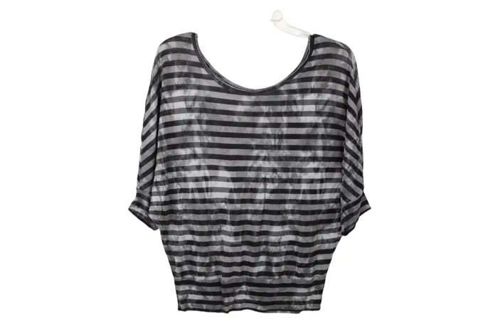 Mudd Gray Striped Top M Mudd Earrings