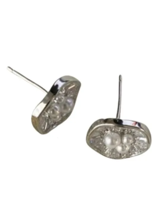 Must Have Must Get Pearl Radiance Earring Earrings