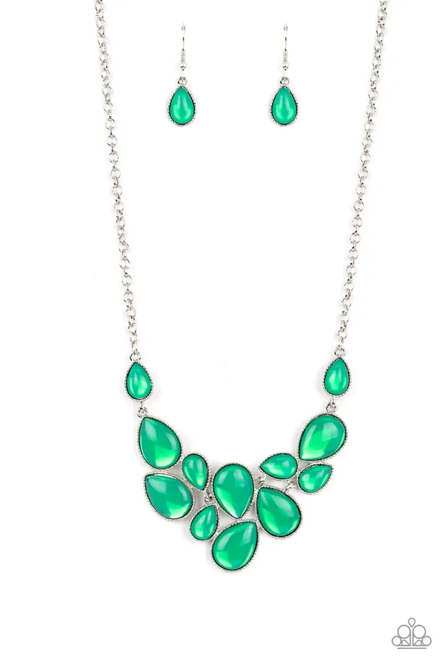 Necklaces Keeps GLOWING and GLOWING Green Paparazzi Accessories