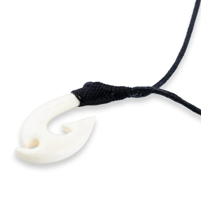 Necklaces PACIFICOCEANCOL Mini Hawaiian Bone Fish Hook Necklace