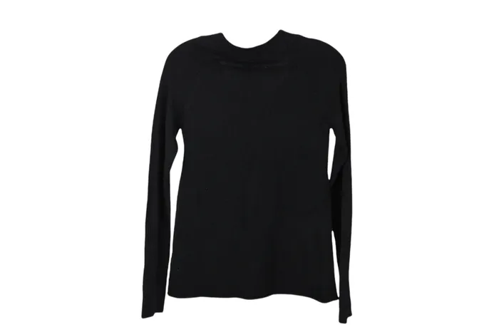 NEW Take Out Black Sweater M Take Out Rings