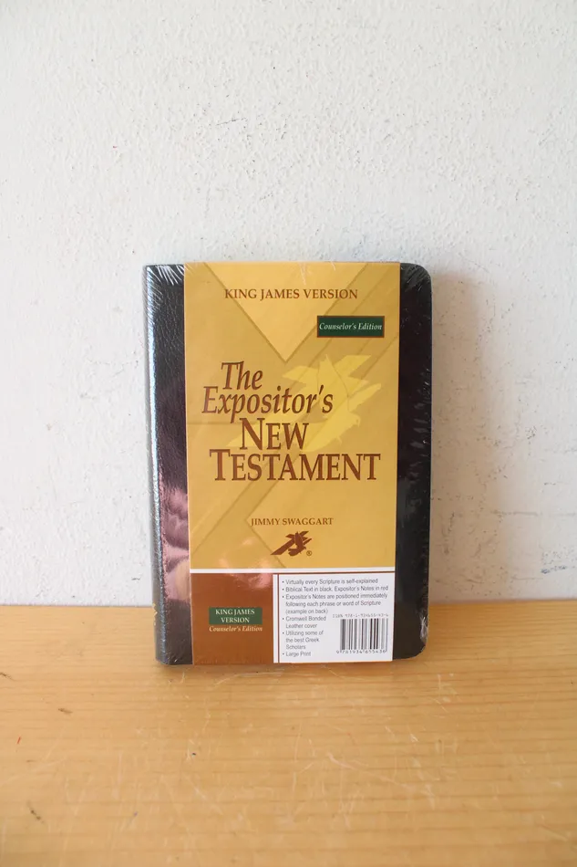 NEW The Expositors New Testament KJV Counselors Edition Bible Jubilee Thrift Earrings