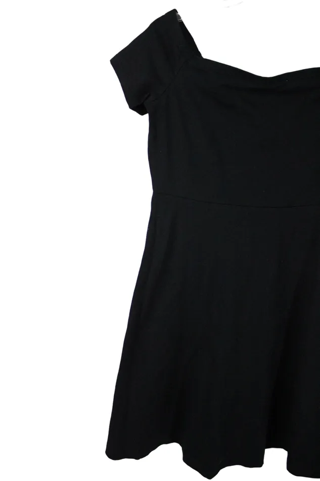 Old Navy Black OffTheShoulder Dress S Old Navy Rings