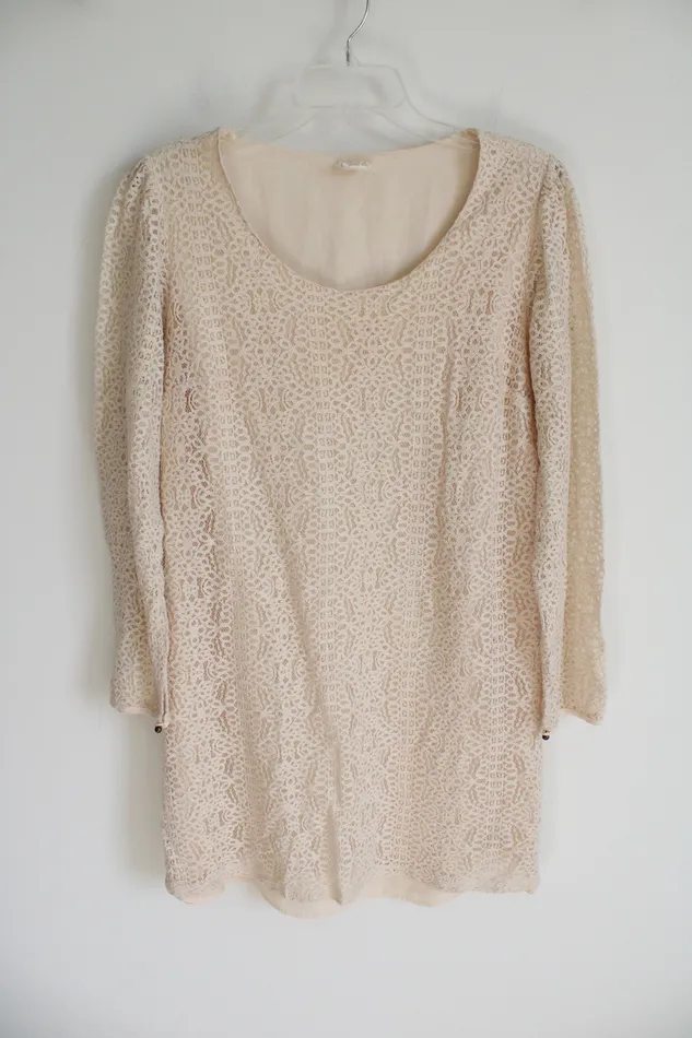 One Clothing Earrings One Clothing Tan Lace Long Sleeved Dress M