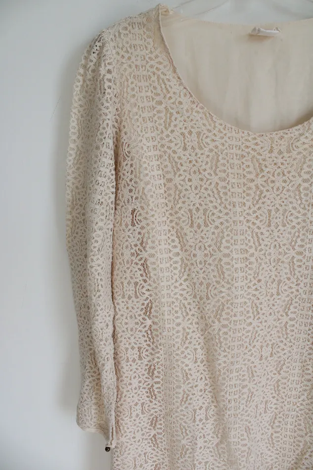 One Clothing Earrings One Clothing Tan Lace Long Sleeved Dress M