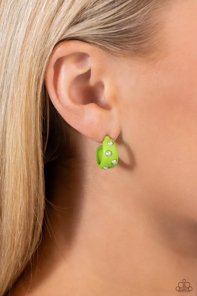 Paparazzi Accessories Earrings Cover PEARL Green