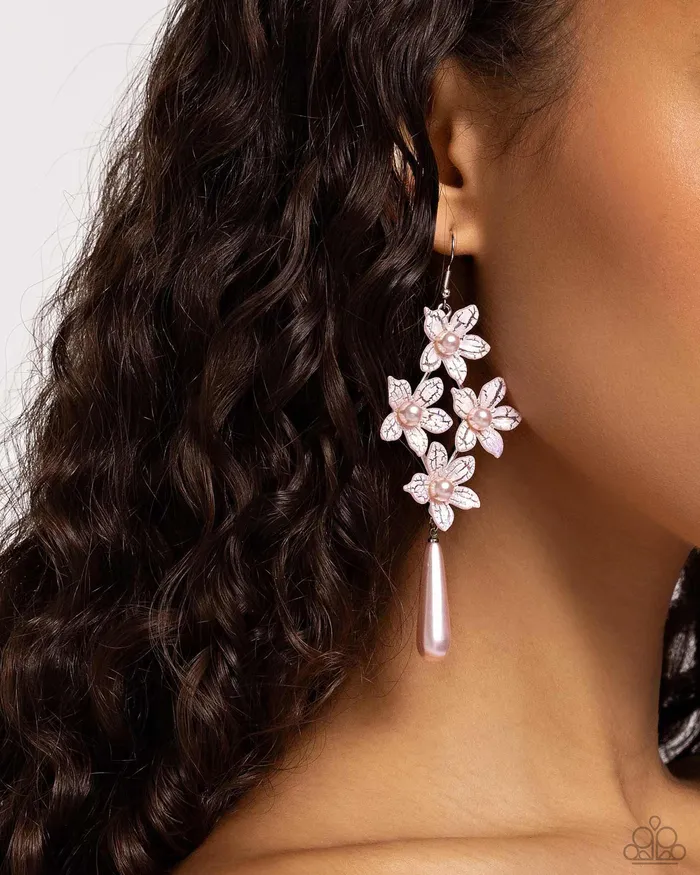 Paparazzi Accessories Earrings Vintage Veining Pink