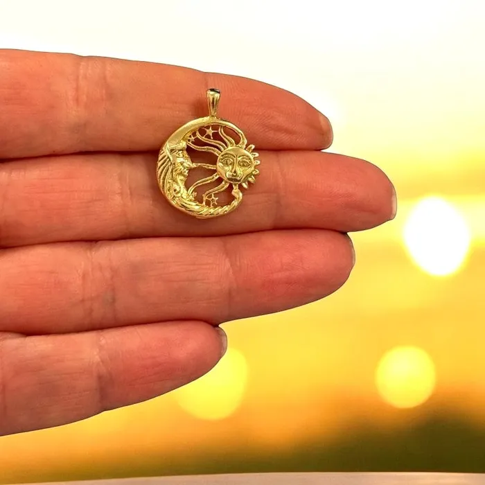 Peppy Beads Necklaces 24Kt Gold Plated Sun Moon Filigree Pendant Celestial Astrology Charm Peppy Beads Necklaces 24Kt Gold Plated Sun Moon Filigree Pendant Celestial Astrology Charm