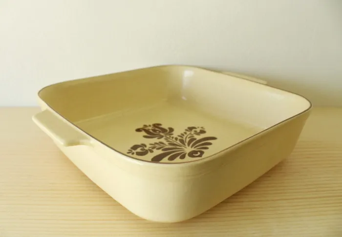 Pfaltzgraff Village Stoneware 2QT Baking 237 Casserole Dish 9X9 Pfaltzgraff Earrings