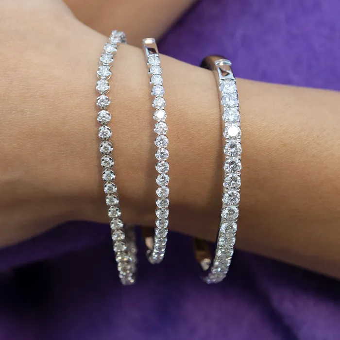 RACHEL LYNN CHICAGO 18 Karat White Gold 250cts Diamond Hinge Bracelet Bracelets